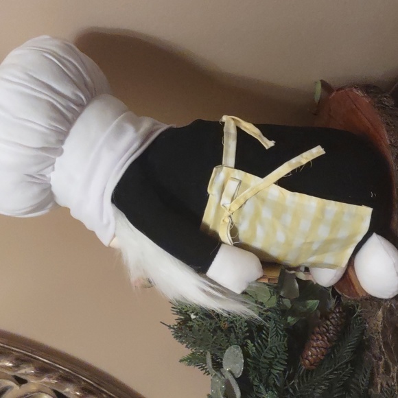 Rae Dunn Plush Kitchen Gnome - WELCOME TO MY KITCHEN - Picture 3 of 4